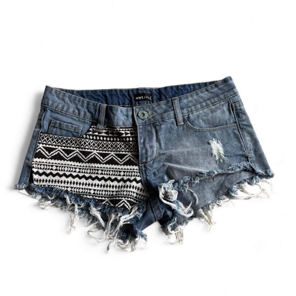 Y2K Wet Seal Aztec detail Mini Shorts